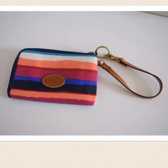 NWOT Fossil wrislet - Picture 1 of 4